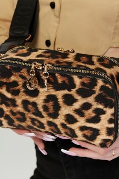 Morpelikan Leopar Monogram Kadın Üç Bölmeli Çarpraz Kolon Askılı Çanta